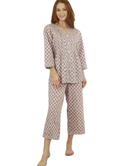 La Cera™ La Cera Floral 3/4 Sleeve Pleat Front Capri Pajama Set