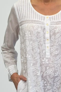 La Cera™ La Cera Long Sleeve White Embroidered Gown