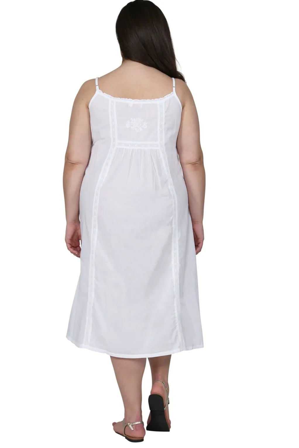La Cera™ La Cera Plus Size Embroidered Bib Yoke Sleeveless Gown
