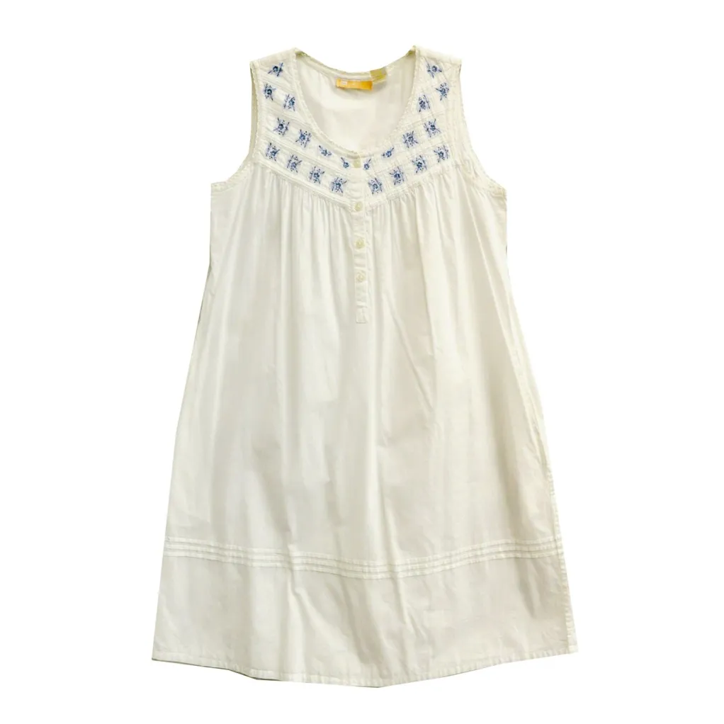 La Cera™ La Cera Plus Size Lattice Yoke Chemise With Embroidery