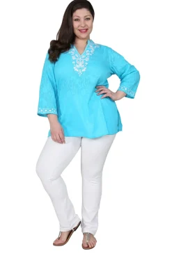 La Cera™ Plus Size Floral Embroidered Tunic Top
