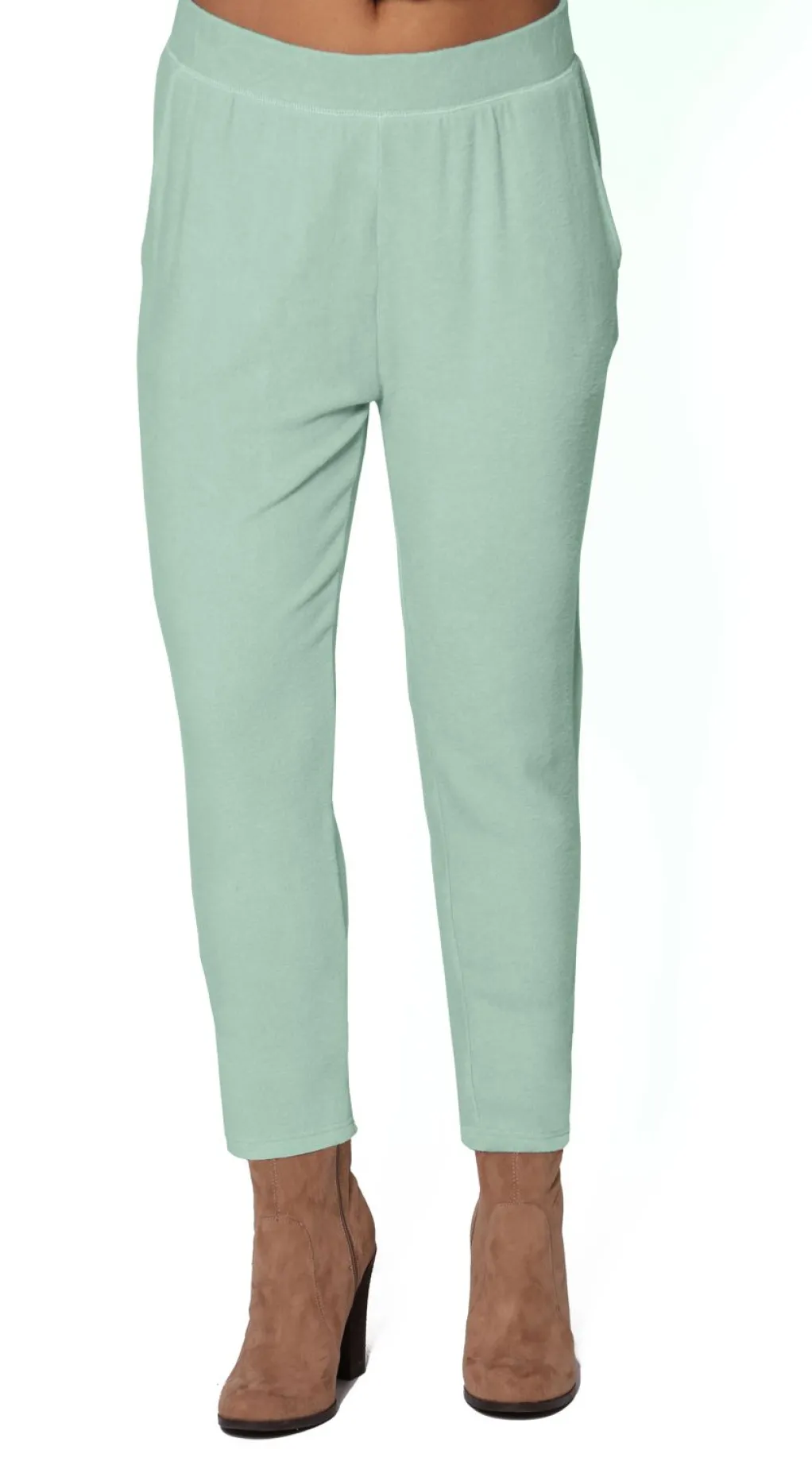 La Cera™ The Comfort Collection Capri Pant